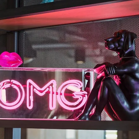 Отель Moxy Ostbahnhof 3*