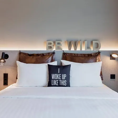 Отель Moxy Ostbahnhof 3*