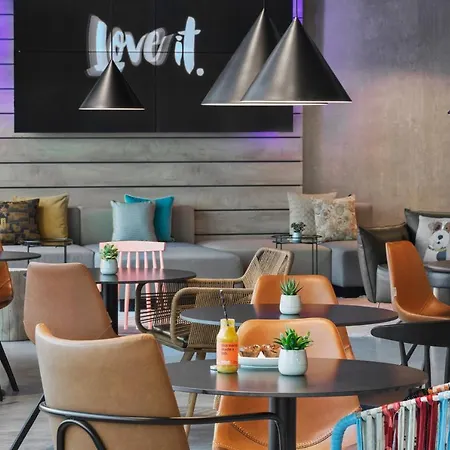 Moxy Ostbahnhof