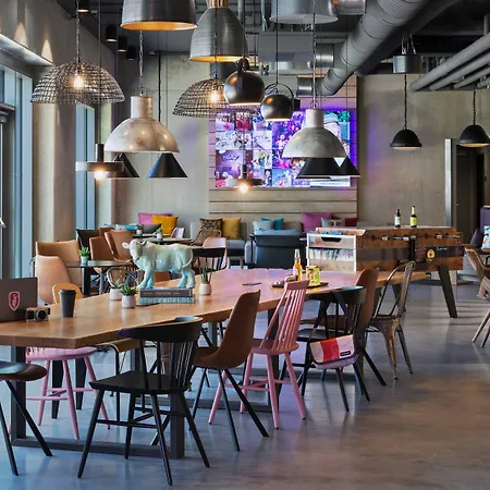 Moxy Ostbahnhof 3*