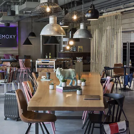 Moxy Ostbahnhof 3* Мюнхен
