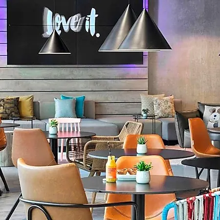 Moxy Ostbahnhof Ξενοδοχείο