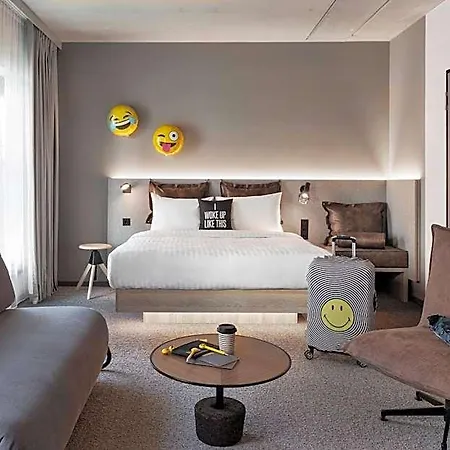 Moxy Ostbahnhof 3* Μόναχο