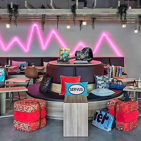 Moxy Ostbahnhof
