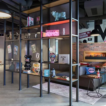 Moxy Ostbahnhof Hotel Munique