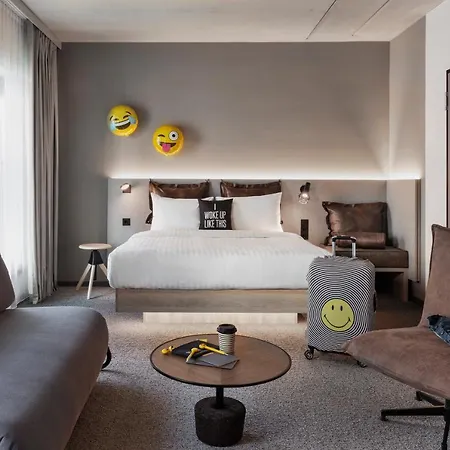 Moxy Ostbahnhof 3* Мюнхен