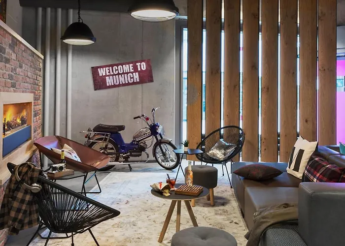 Moxy Ostbahnhof Hotel