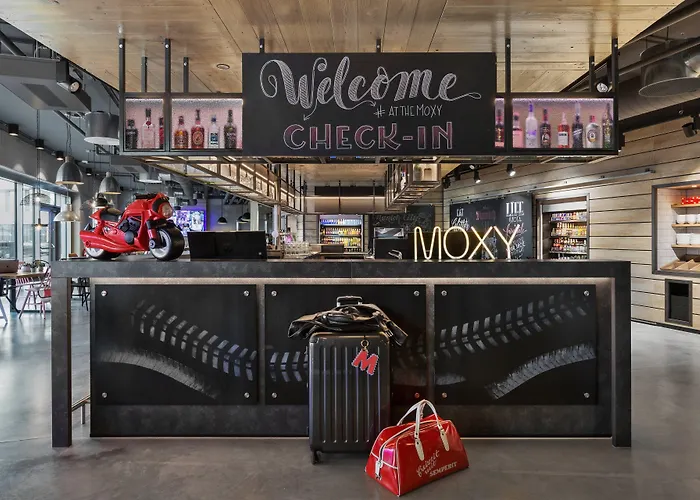 Hotel Moxy Ostbahnhof 3*