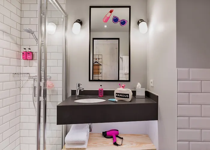 Moxy Ostbahnhof 3* München