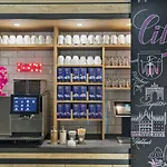 Moxy Ostbahnhof 3*