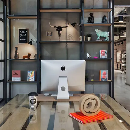 Moxy Ostbahnhof ミュンヘン